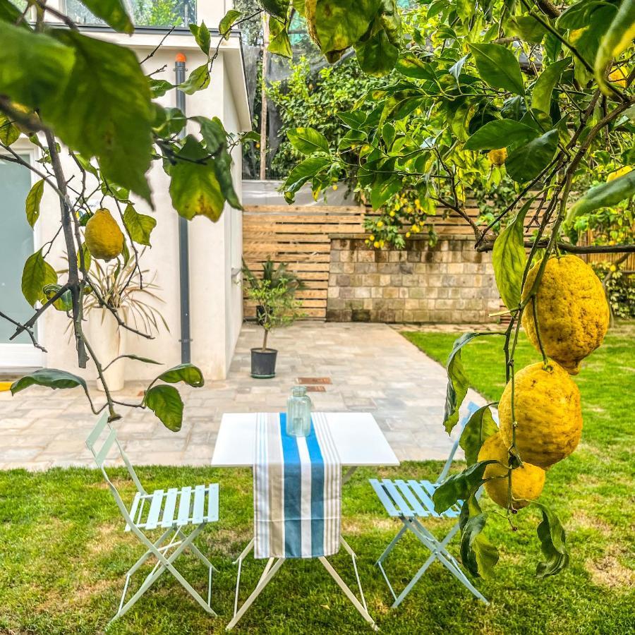 Flavia'S Lemons Bed & Breakfast Sorrento Ngoại thất bức ảnh