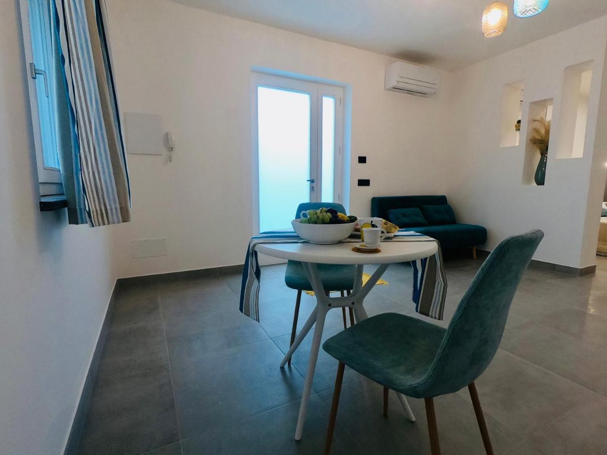 Flavia'S Lemons Bed & Breakfast Sorrento Ngoại thất bức ảnh